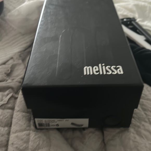 Women's size 6 Melissa Ultragirl Sweet XVI in Beige/Gold New in box - Picture 5 of 9